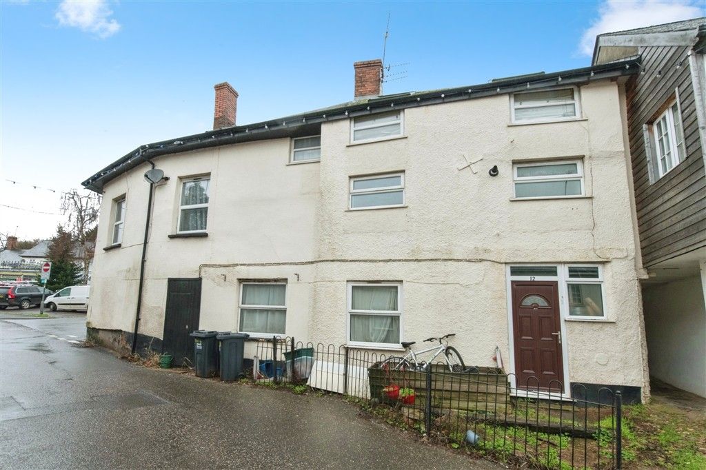 Property photo 2 of 19