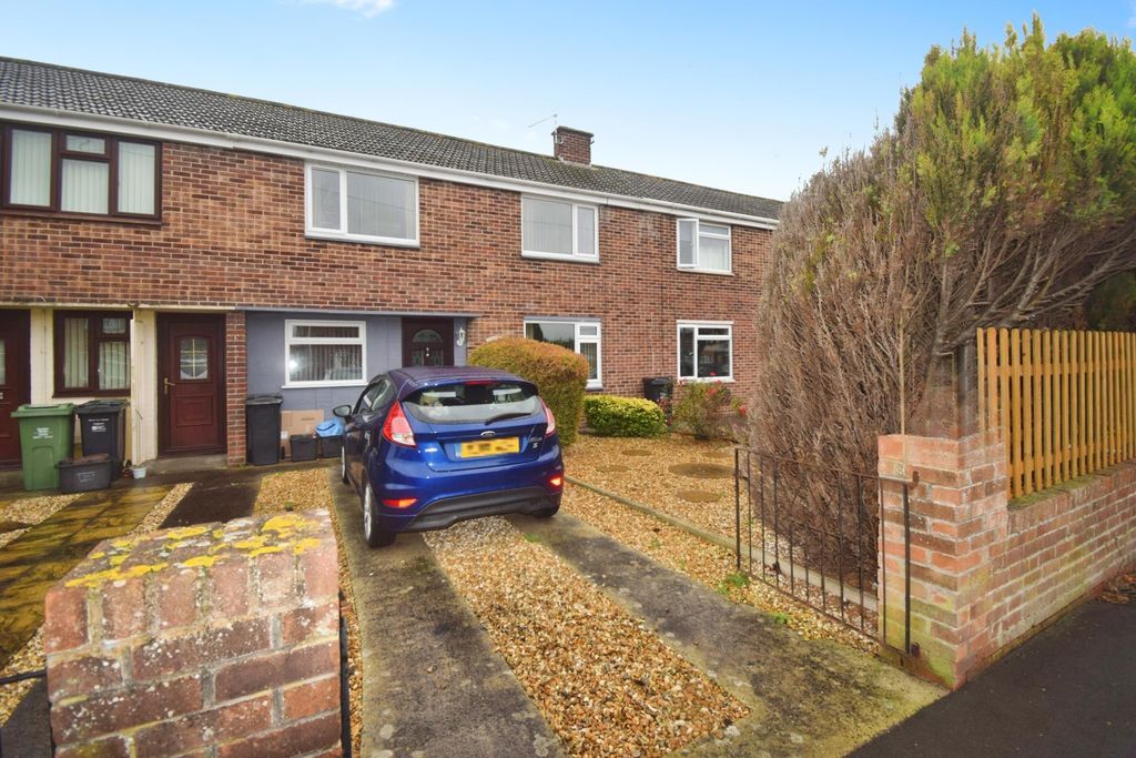 Property photo 1 of 10 Front