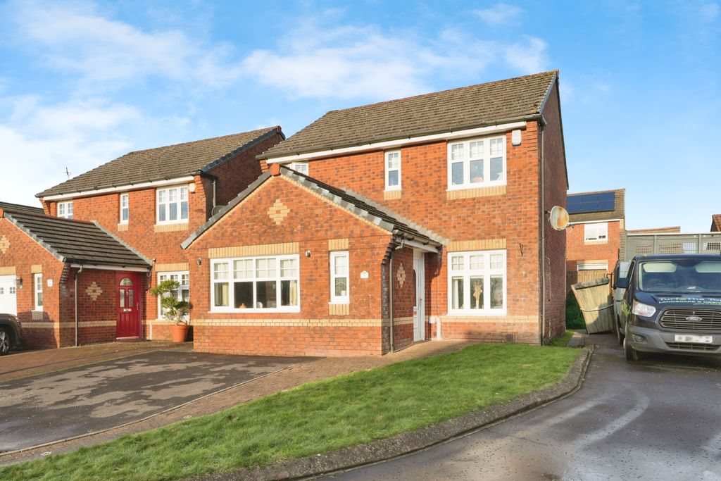 Property photo 2 of 14 Front View