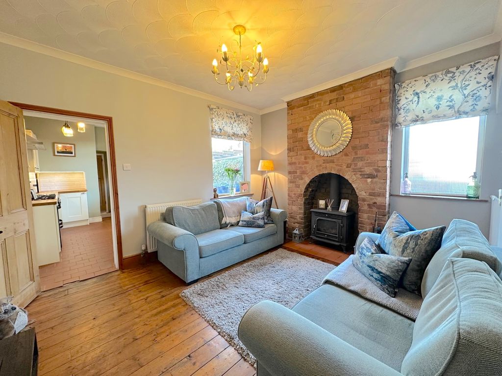 Property photo 2 of 22