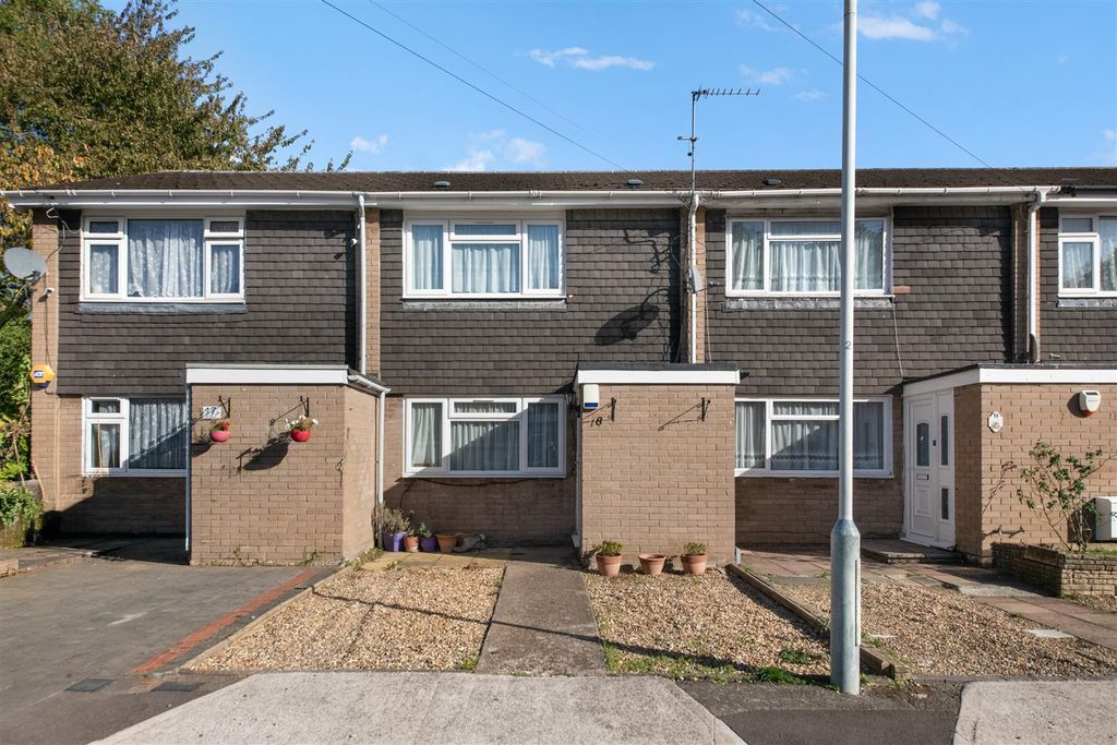 Property photo 1 of 11