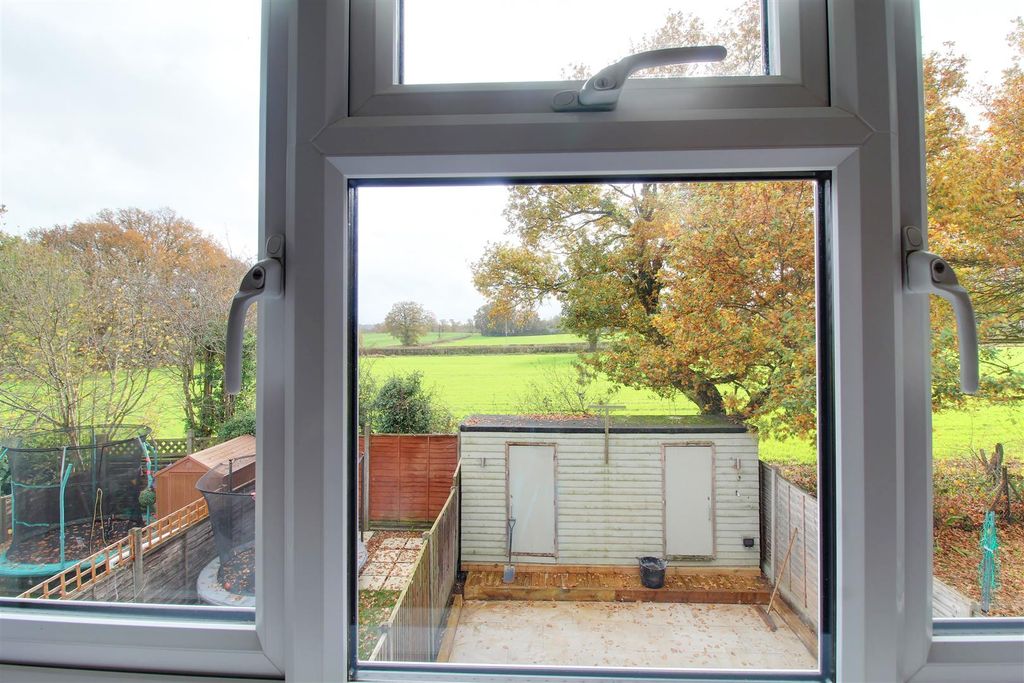 Property photo 3 of 13 Img_0814-Img_0816.Jpg