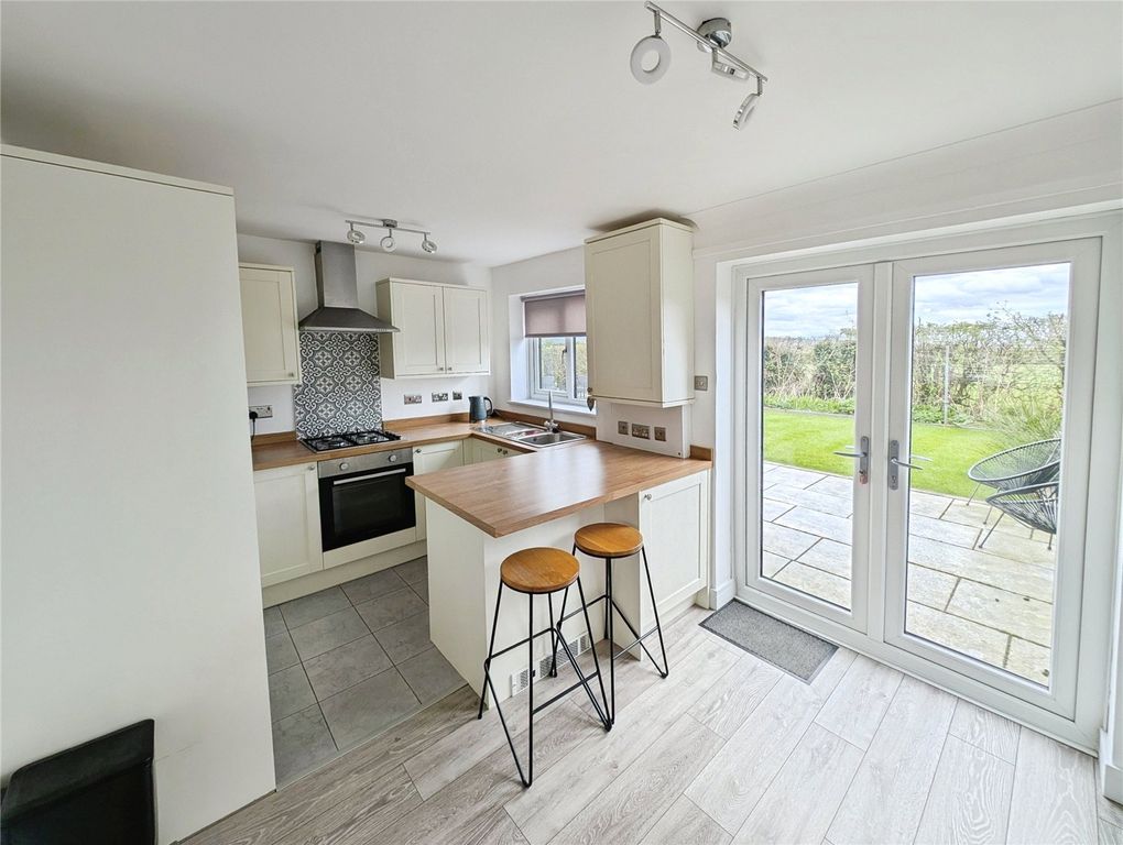 Property photo 3 of 13 Kitchen