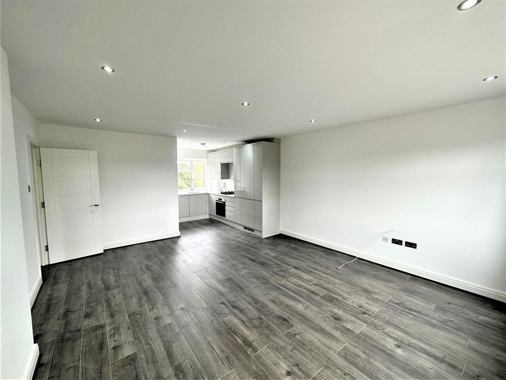 Property photo 2 of 8 1.Jpg
