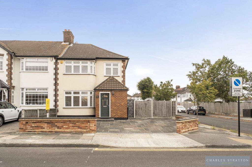 Property photo 1 of 23