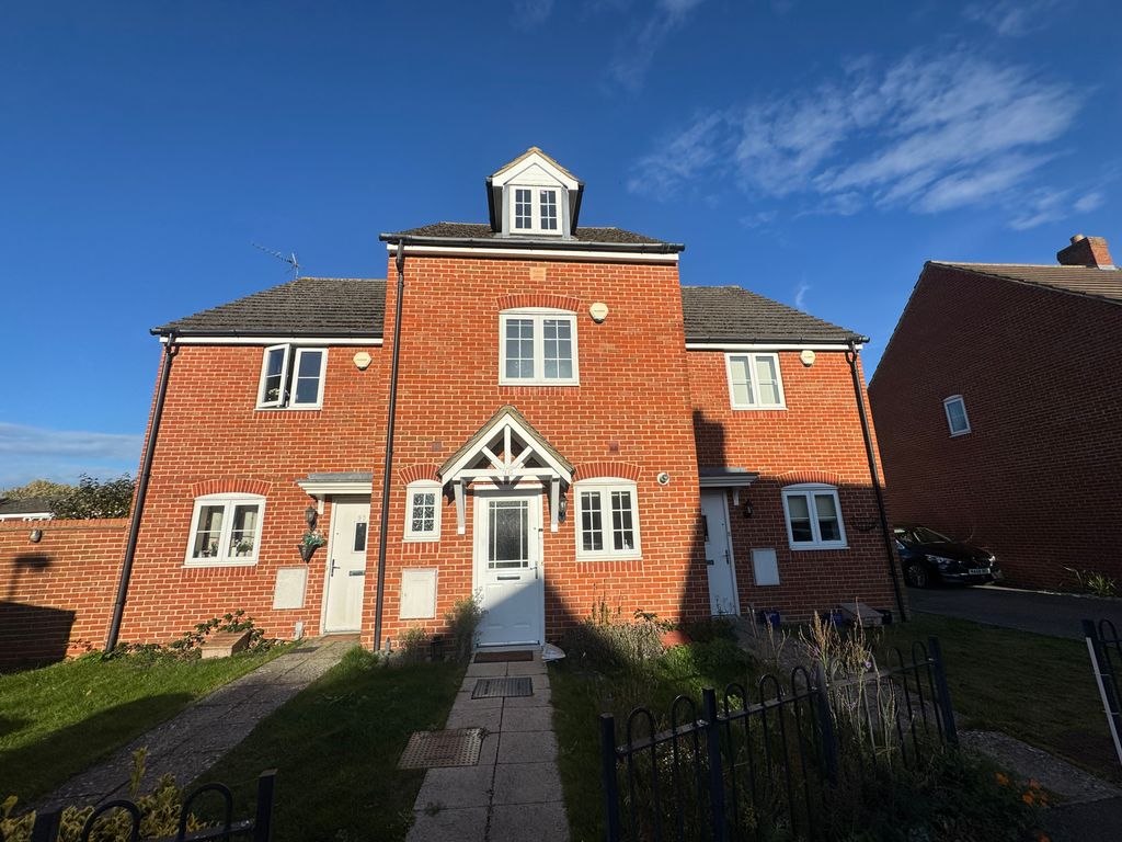 Property photo 1 of 17 Front