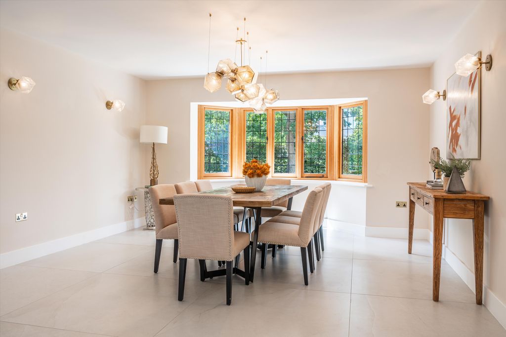 Property photo 2 of 22 Image