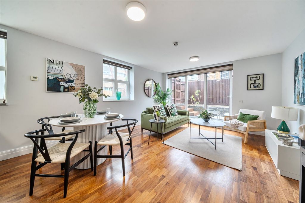 Property photo 1 of 18 Picture No. 13