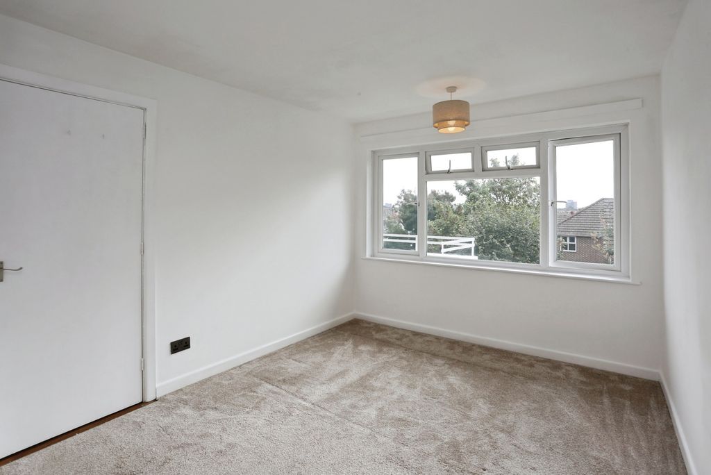 Property photo 3 of 13 Pbox-Img.Jpg