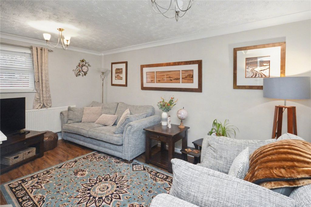 Property photo 3 of 11 Picture 3