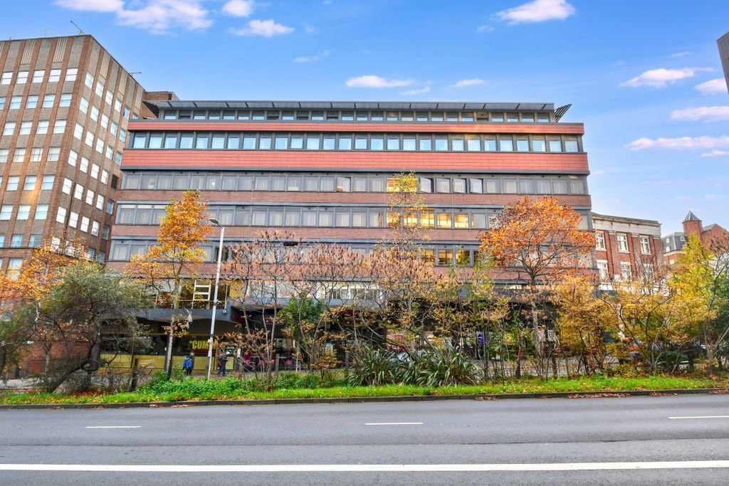 Property photo 2 of 10