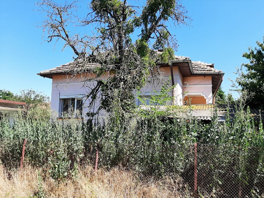 Property photo 2 of 10