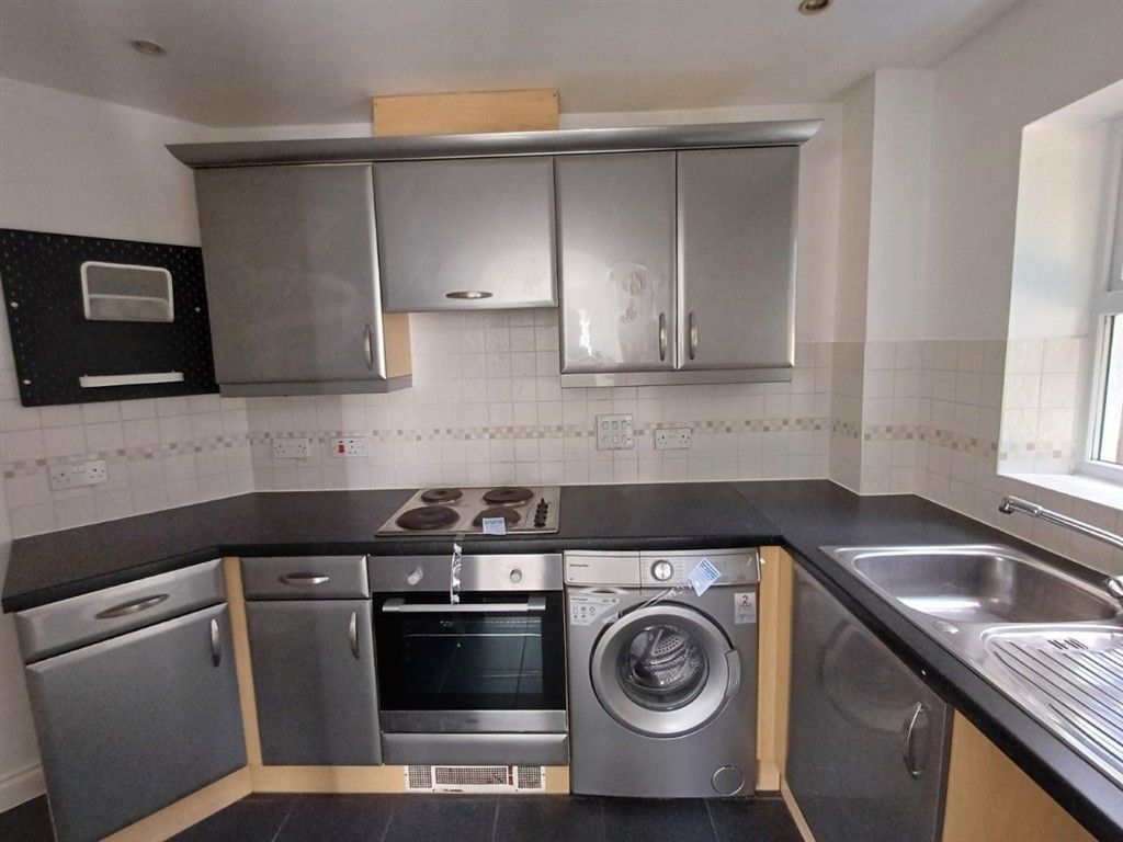 Property photo 3 of 11