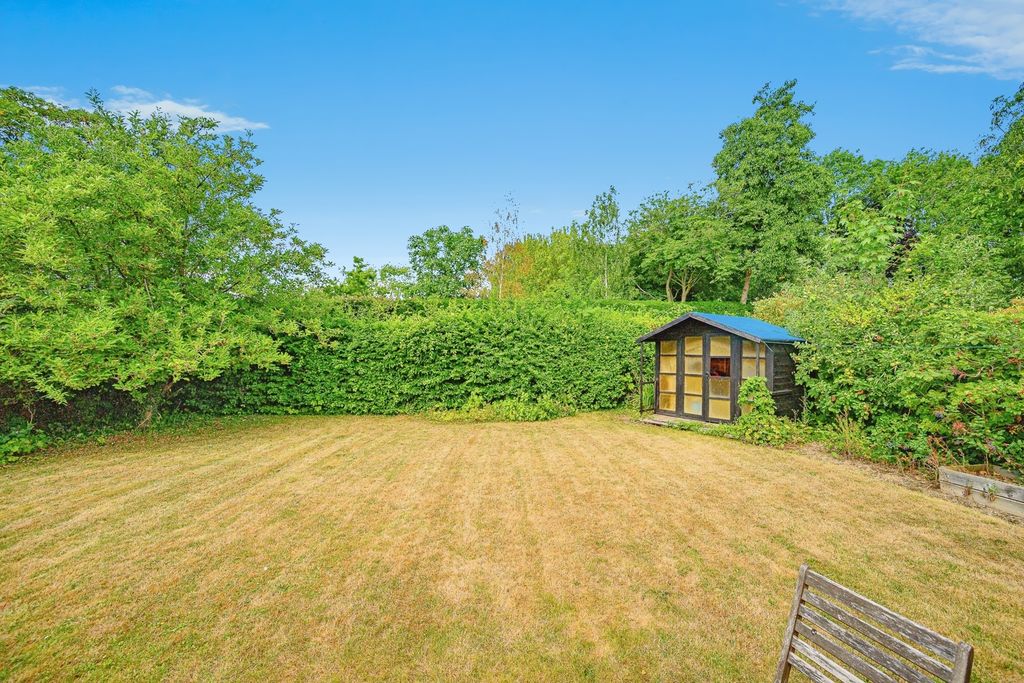 Property photo 3 of 17 Photo