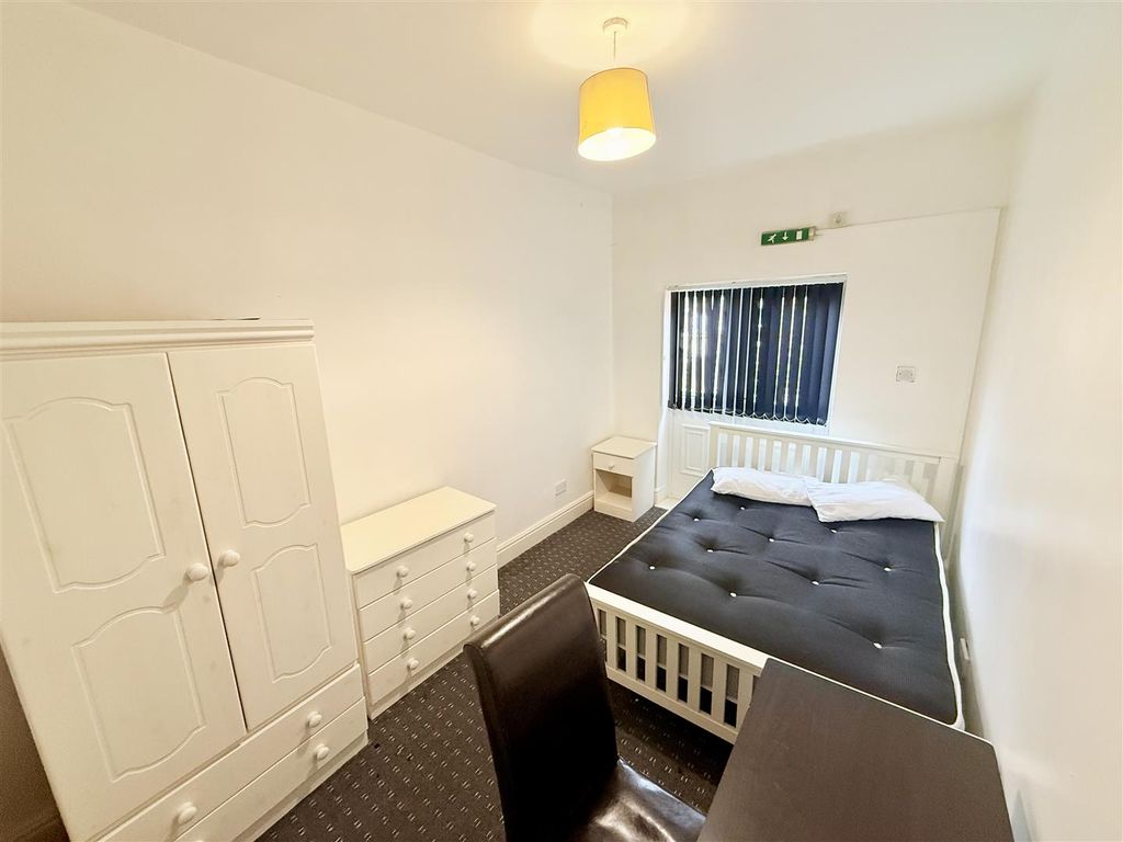Property photo 3 of 7 Tempimage7Uib6T.Jpg
