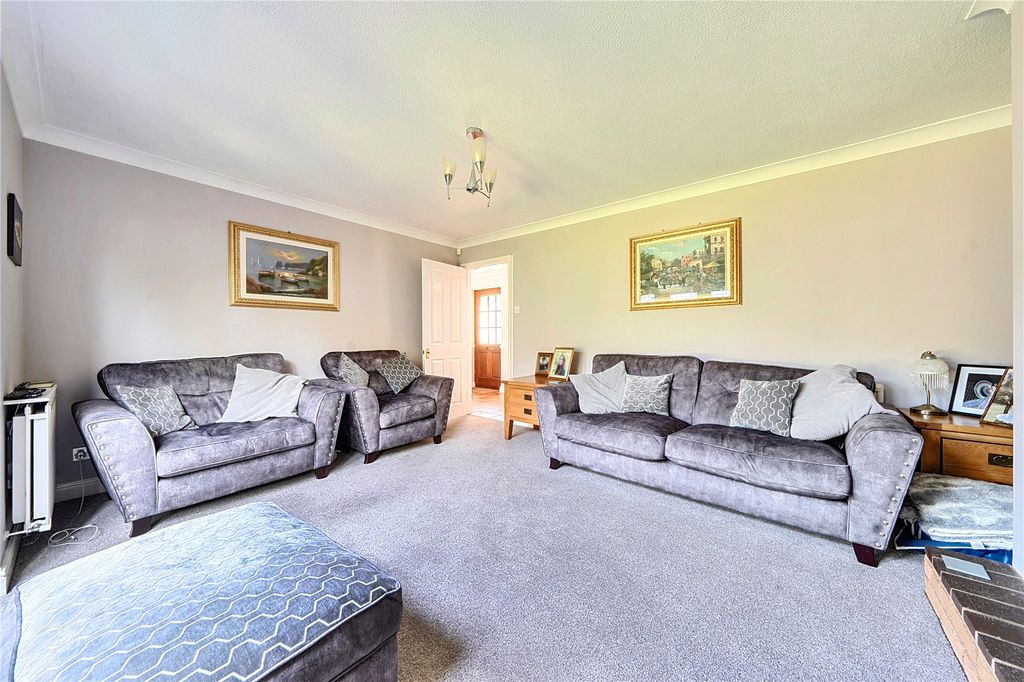 Property photo 3 of 19 Picture No. 33