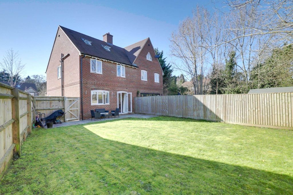 Property photo 2 of 18