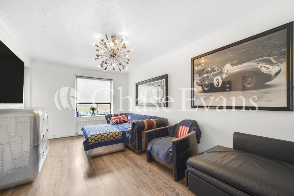 Property photo 1 of 19 Picture No. 11