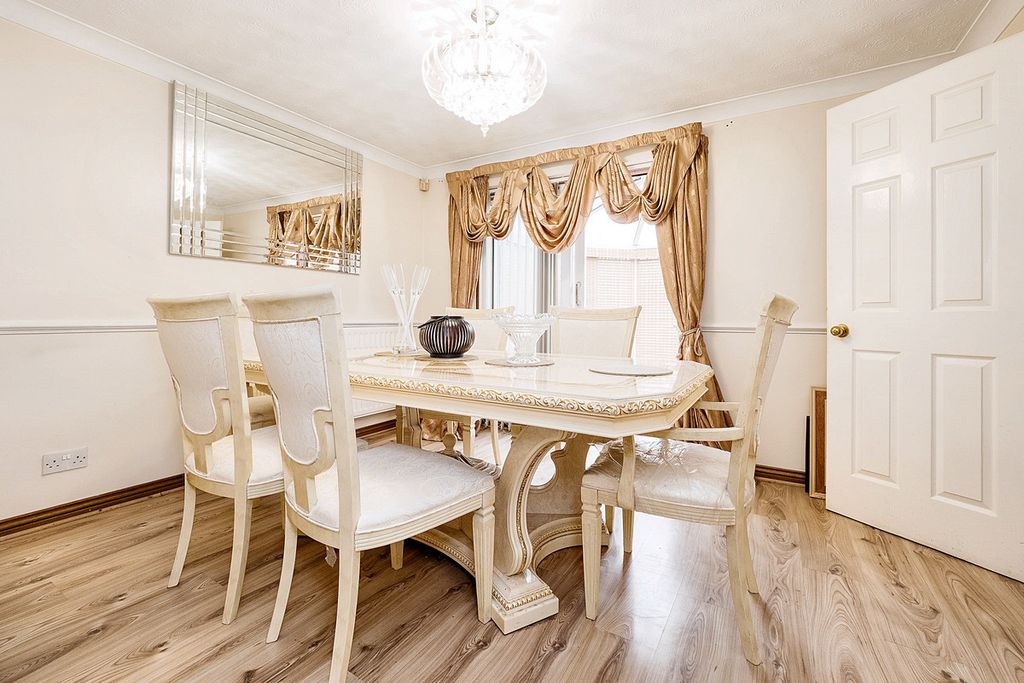 Additional image 11 of 4 bed detached house for saleAdvice Avenue, Grays RM16