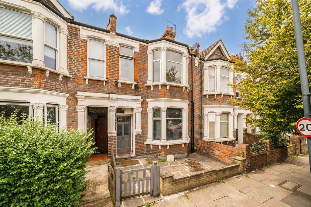 Property photo 1 of 7