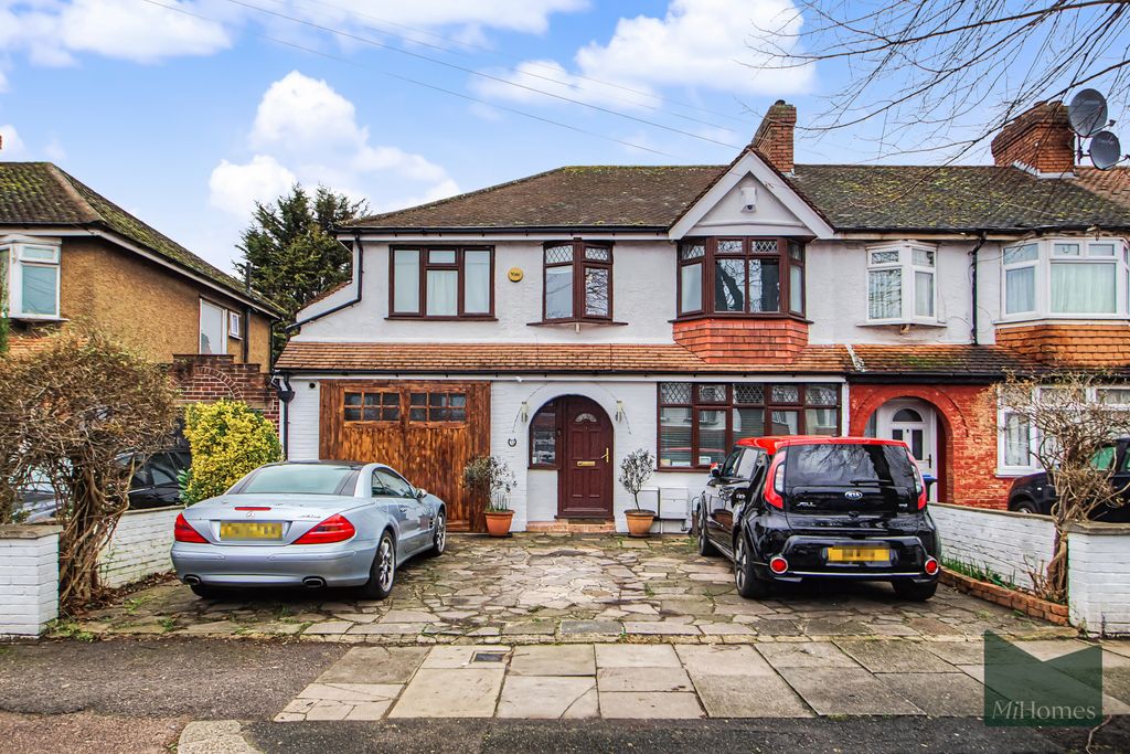 Property photo 1 of 16