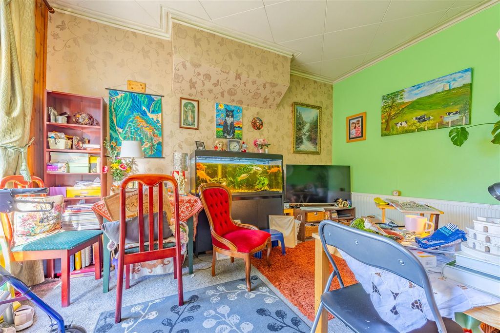Property photo 3 of 25 Dining Room