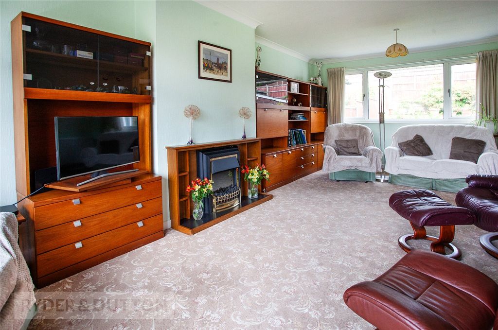Property photo 2 of 23 Picture No. 10