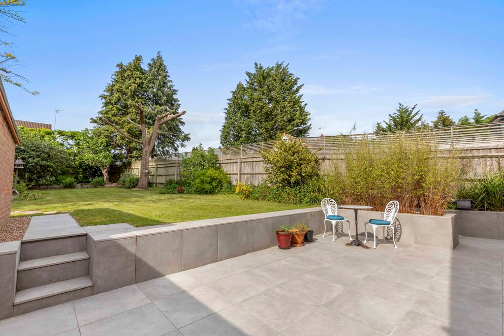 Property photo 3 of 16