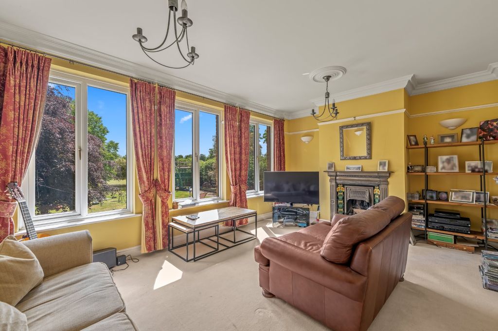 Property photo 2 of 17 Picture No. 76