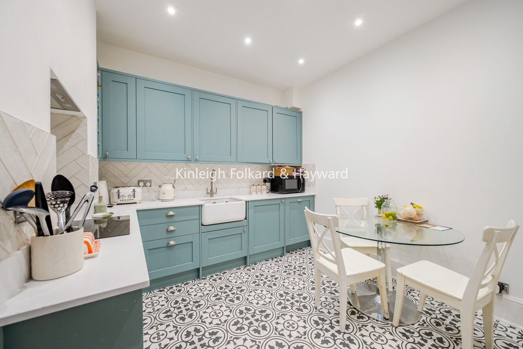 Property photo 3 of 15 Picture No. 06
