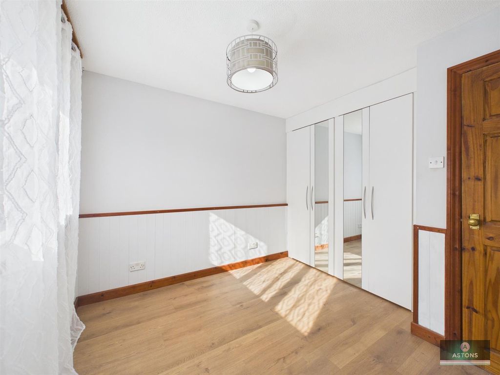 Property photo 3 of 8 Cam02067G0-Pr0219-Still010.Jpg