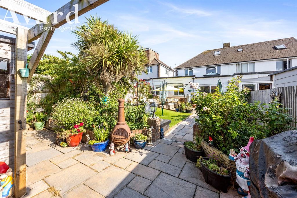 Property photo 1 of 25 Millcross Road, 17-016.Jpg