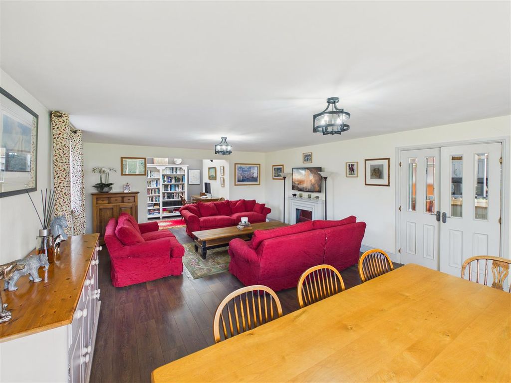 Property photo 2 of 20 Lounge/Dining Room