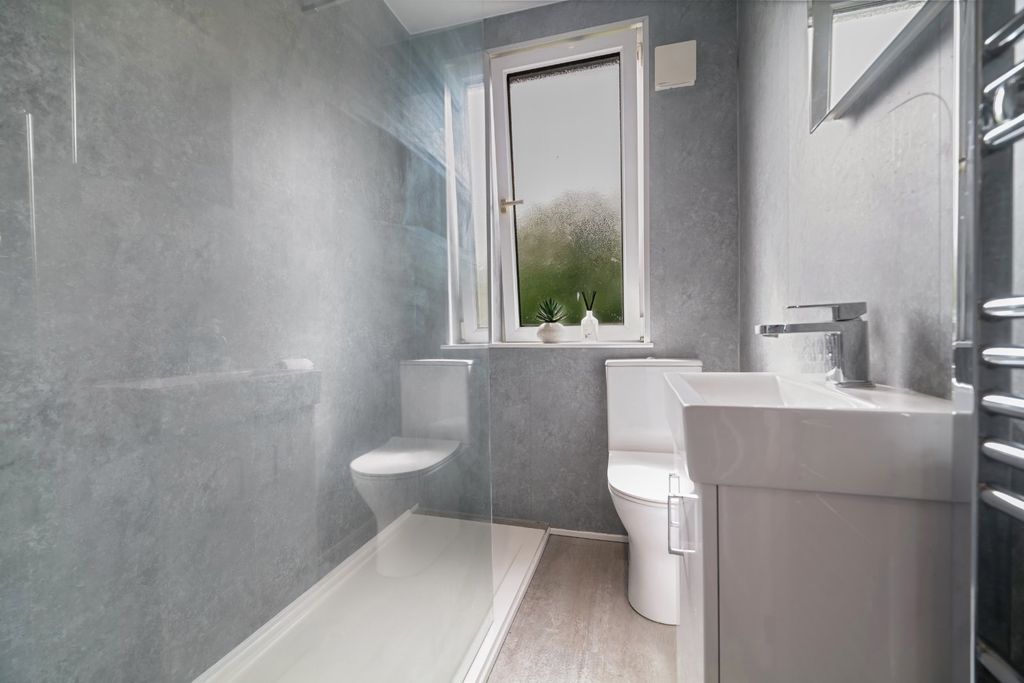 Additional image 7 of 2 bed flat for saleIndia Drive, Inchinnan, Renfrew, Renfrewshire PA4