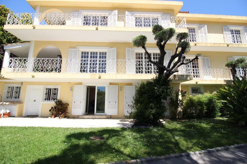 Property photo 1 of 40