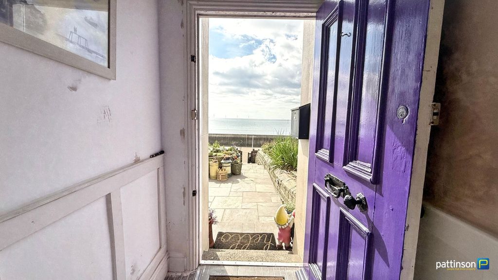 Property photo 2 of 58