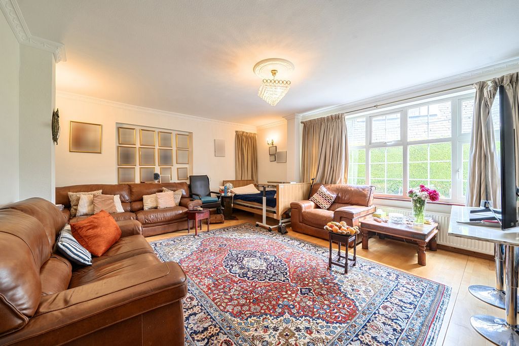 Property photo 3 of 24 1-69Fd0c35A9Db7-1...