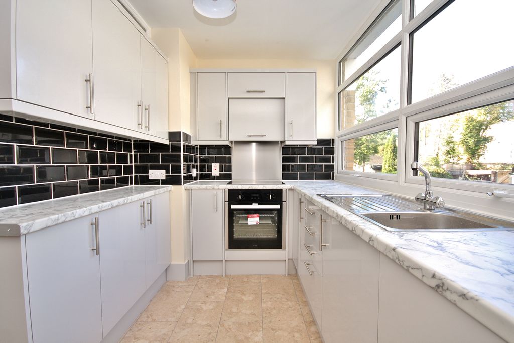 Property photo 2 of 11 Picture 2