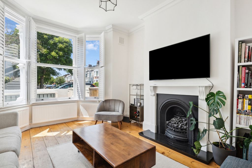 Property photo 1 of 13