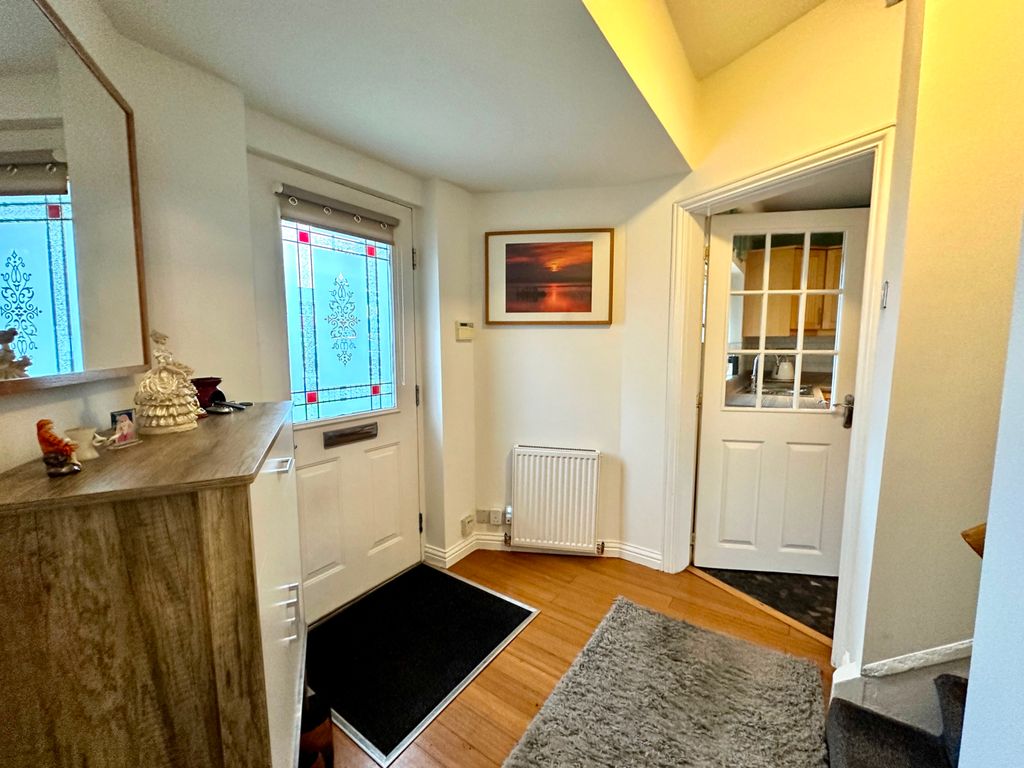 Property photo 2 of 24