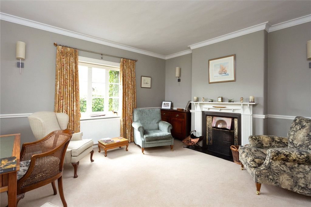 Property photo 2 of 14 Drawing Room
