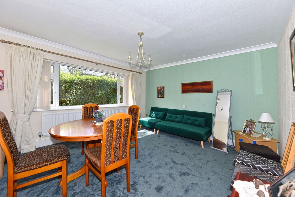Additional image 4 of 2 bed flat for saleBollinbrook Road, Macclesfield SK10