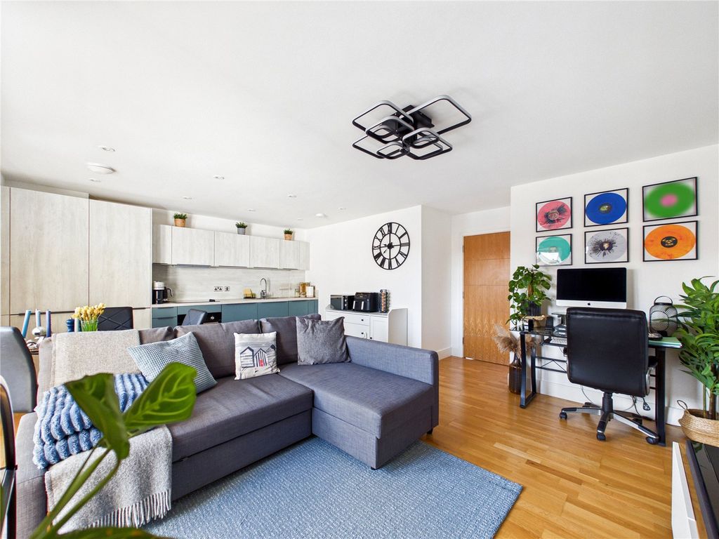 Property photo 2 of 10 Picture No. 04