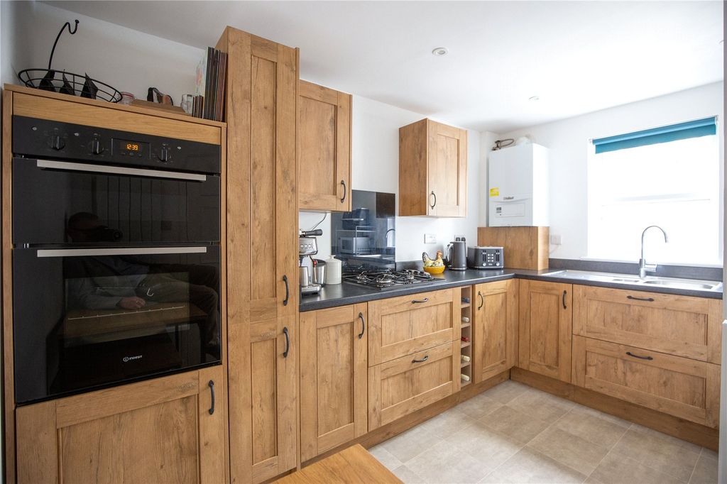 Property photo 2 of 20 Picture No. 01