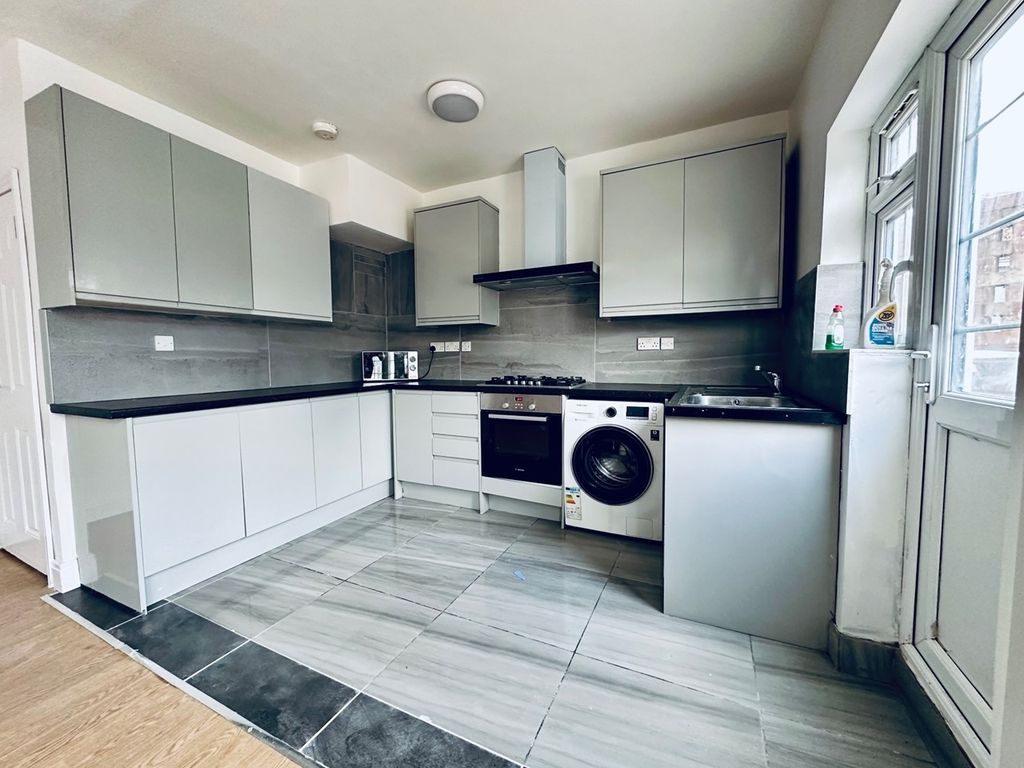 Property photo 2 of 3 Kitchen