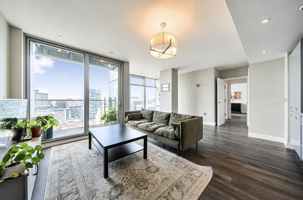 Property photo 2 of 17 1515121-13-6Aa00B...