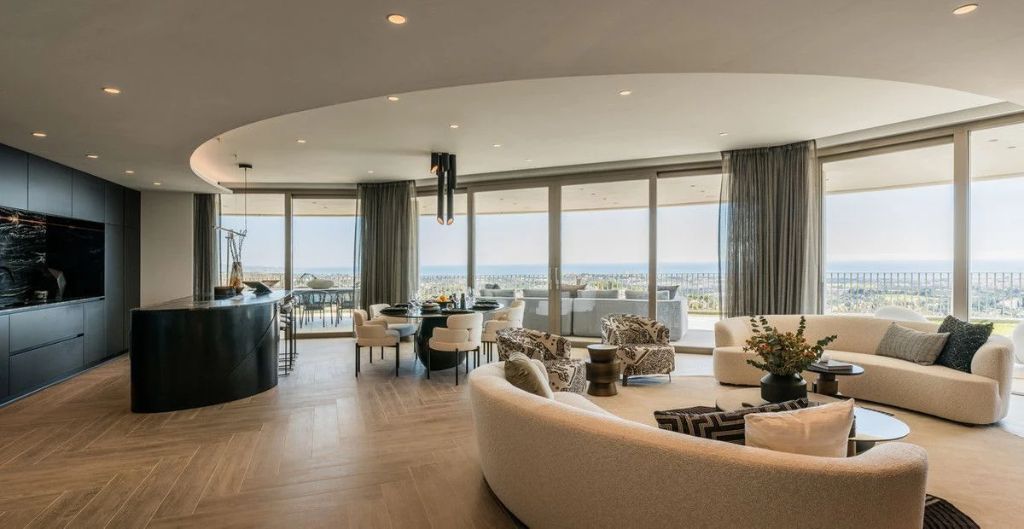 Property photo 3 of 19