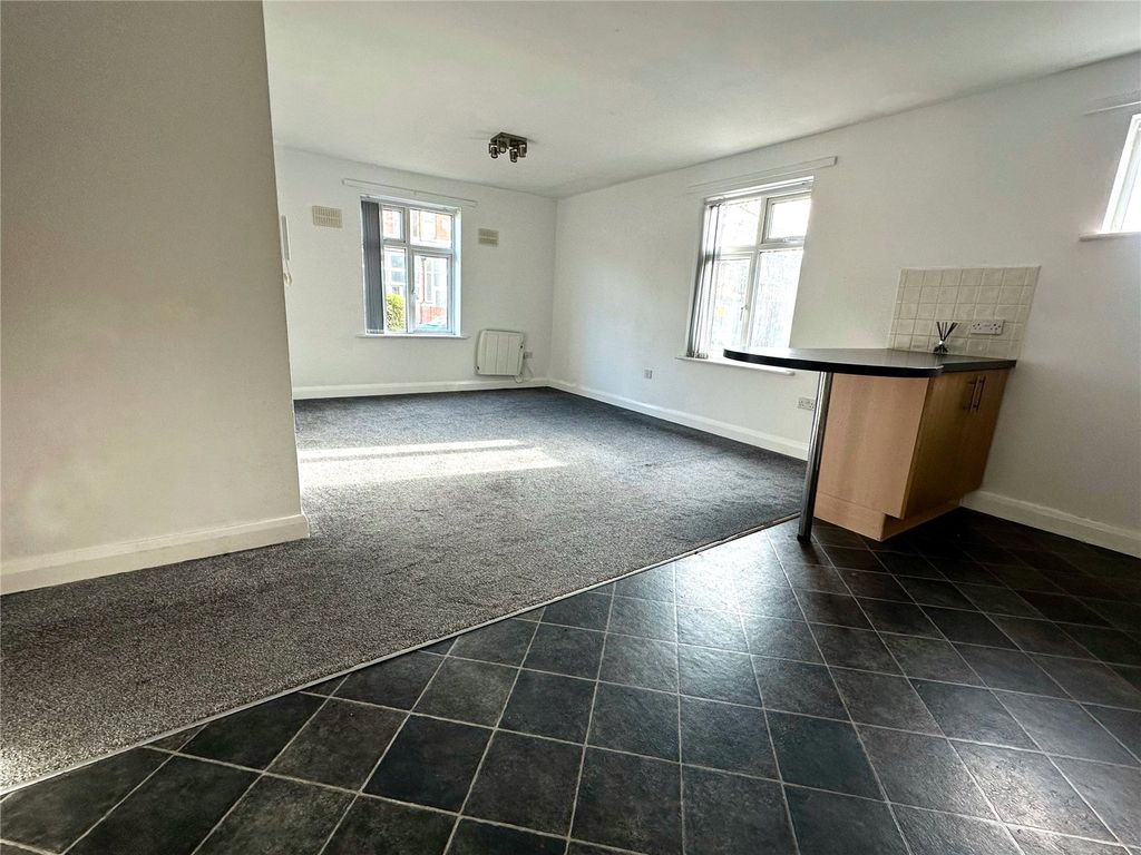 Property photo 2 of 13 Picture No. 07