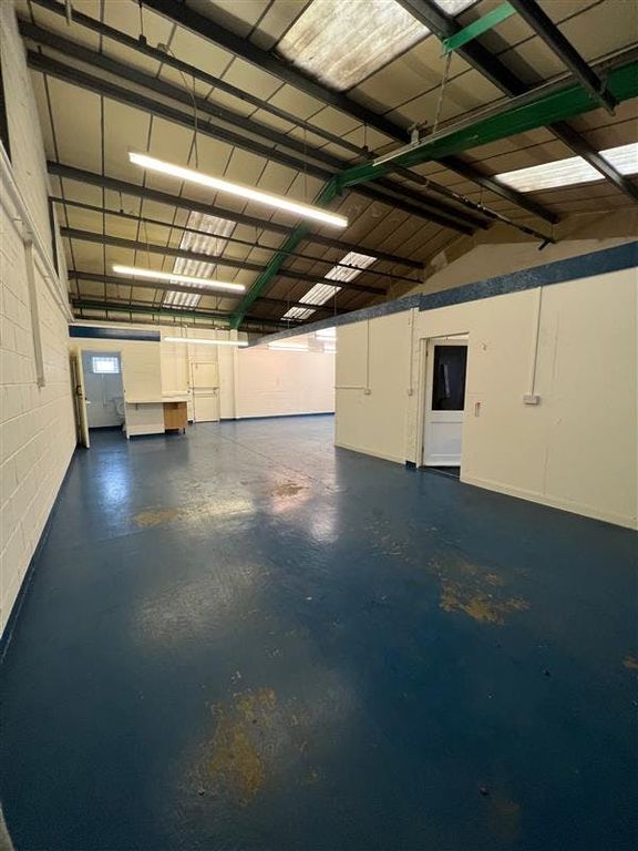 Property photo 3 of 6 Old Internal 4.Jpg