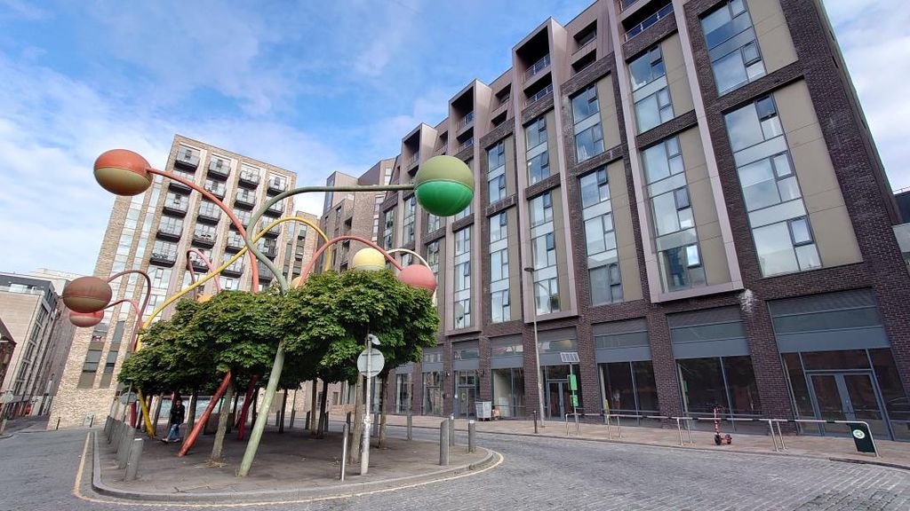 Property photo 1 of 5